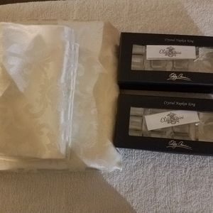 Better home tablecloth with/ napkin set of 4